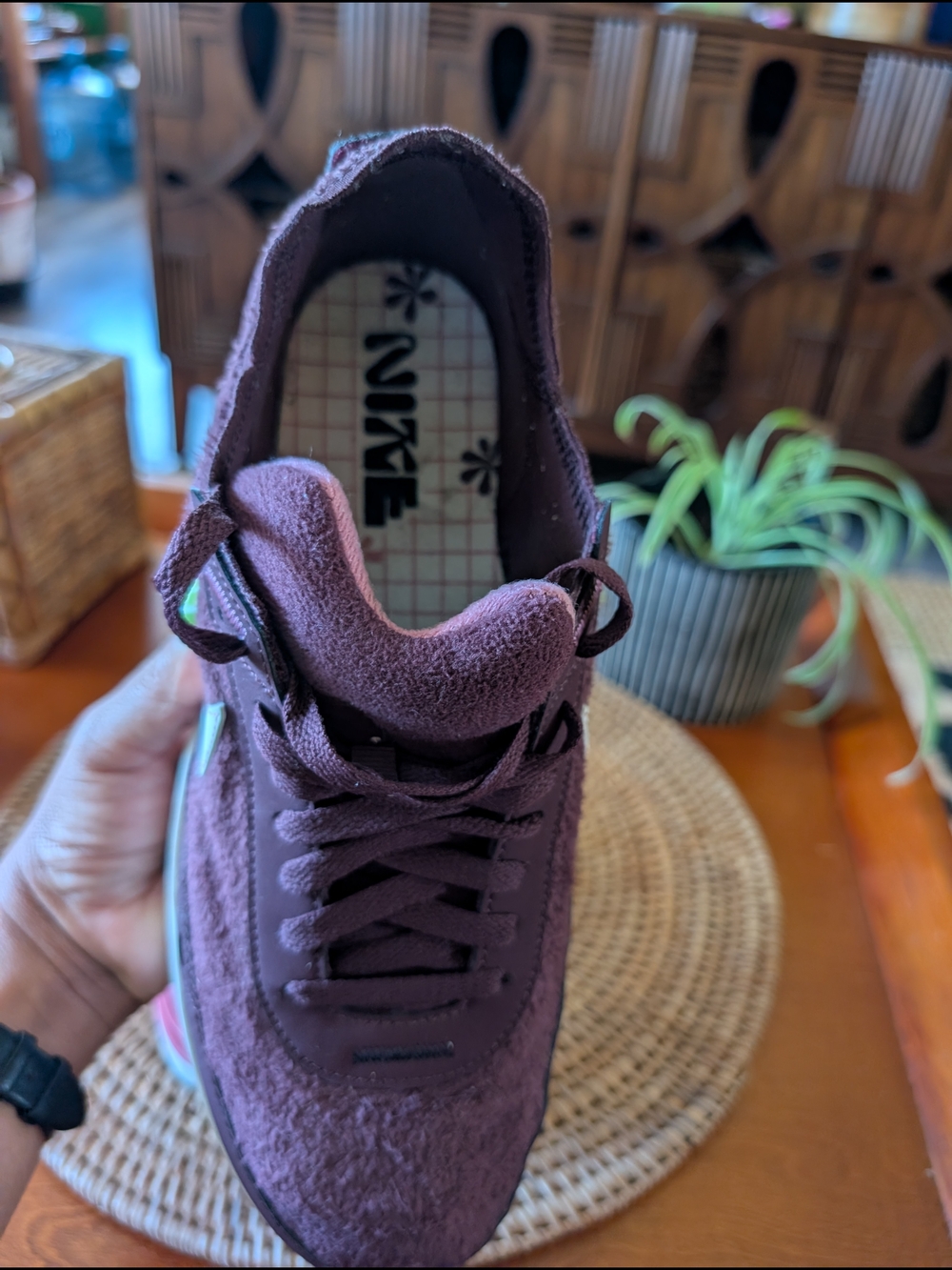 Nike Women's Maroon Pink Waffle-Style Sneaker - Picture 4 of 6